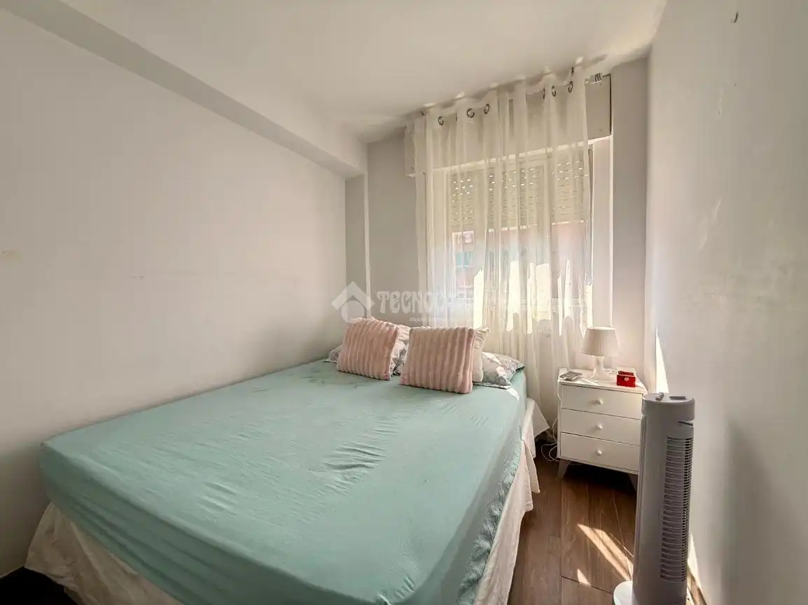 Habitación de Piso en venta en Madrid con Calefacción