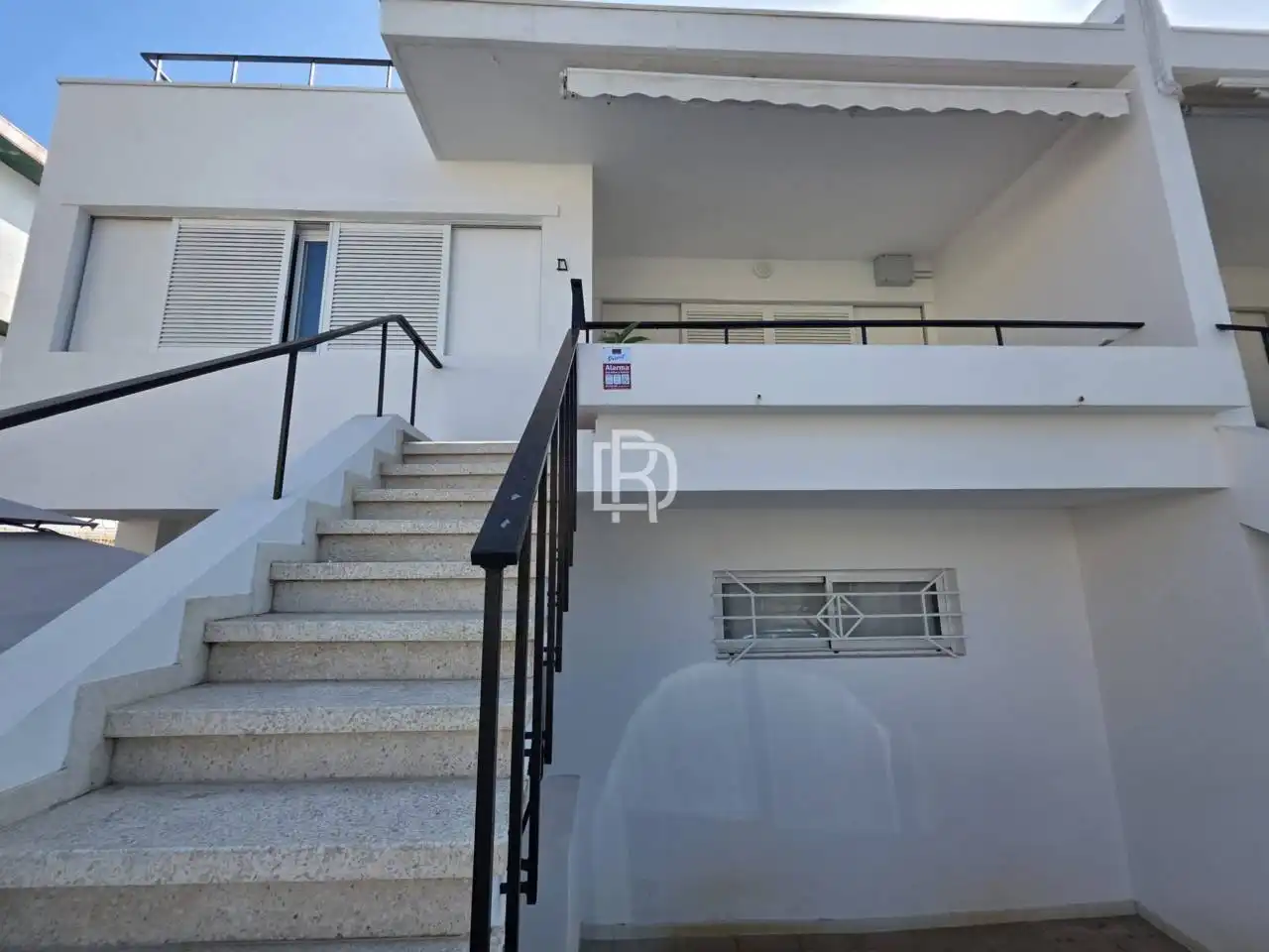 Piso con terraza en venta en Calle Portugal