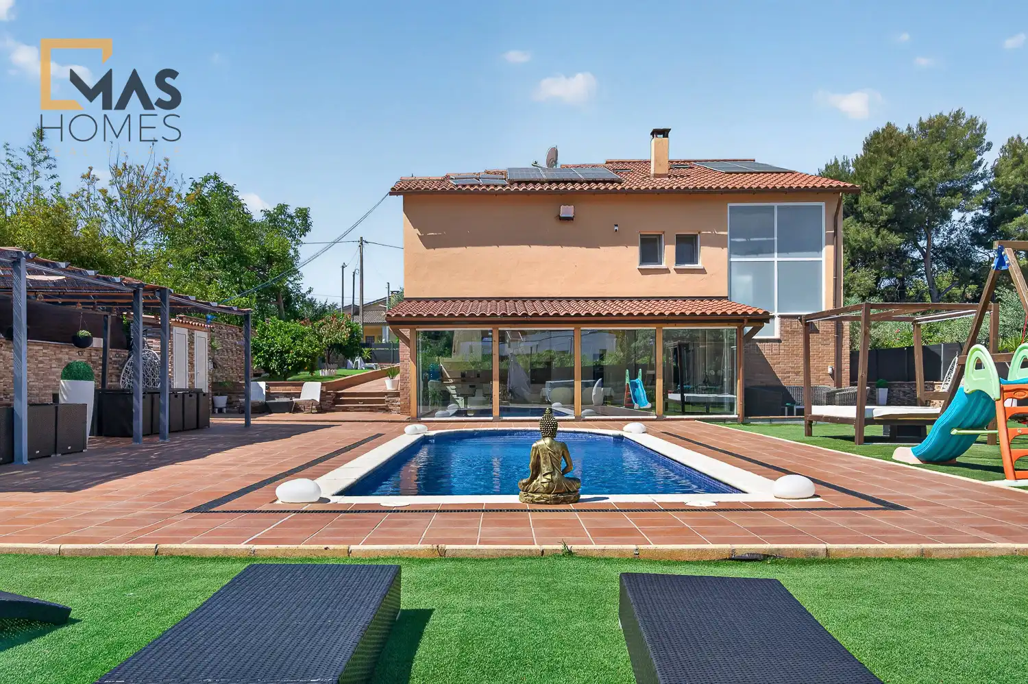 Chalet con terraza en venta en Carrer Can Parellada