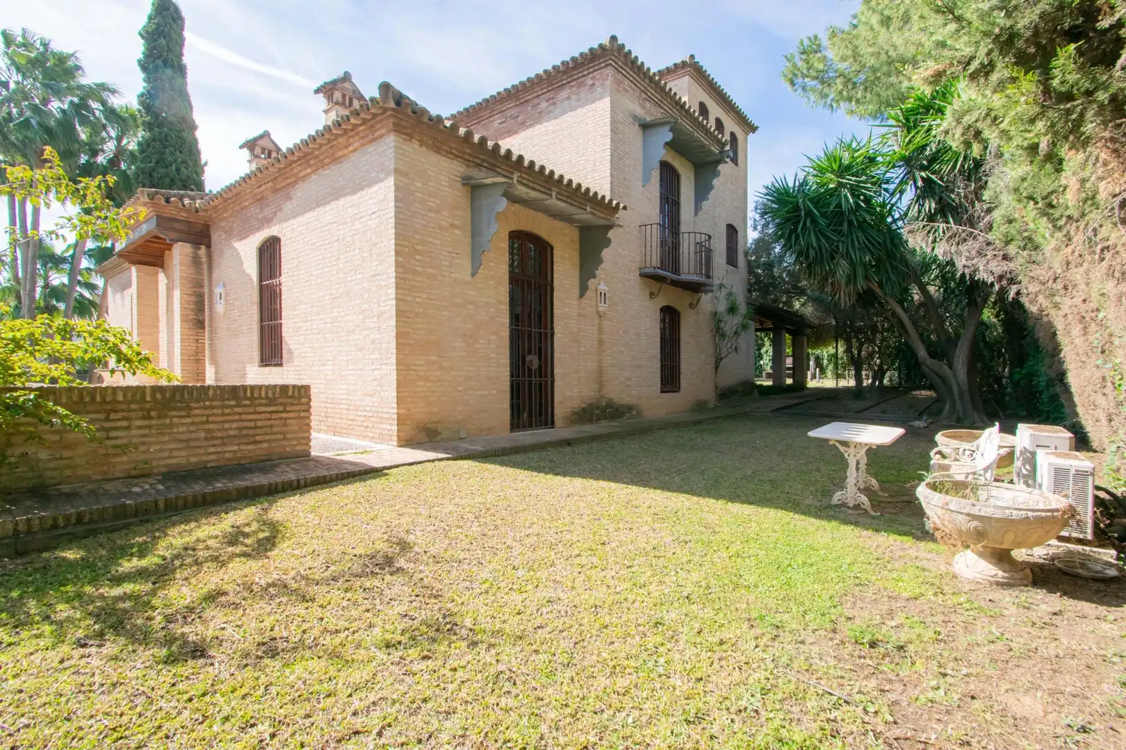 Jardín de Casa o chalet en venta en Valencina de la Concepción con Aire acondicionado, Jardín privado y Terraza