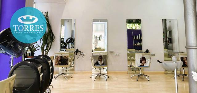 Local comercial en Venta en Calle Montalbán en Perchel Sur - Plaza de Toros Vieja