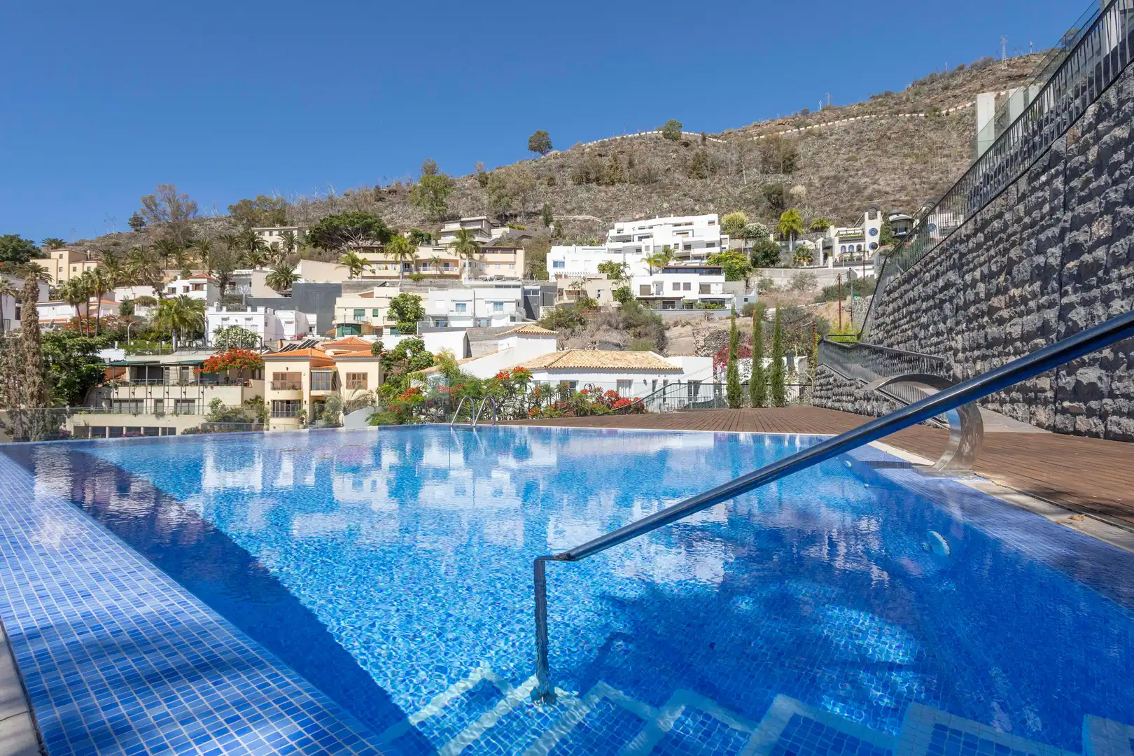 Schwimmbecken von Wohnung zum Verkauf in Santa Cruz de Tenerife mit Privatgarten und Terrasse