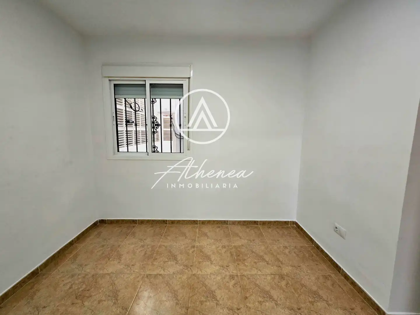Vista exterior de Piso en venta en Roquetas de Mar con Amueblado, Horno y Microondas