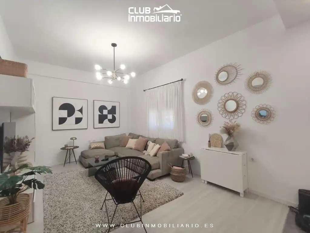 Sala d'estar de Pis en venda en Santa Cruz de Tenerife amb Moblat