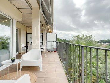 Casa con piscina en venta en Urbanitzacions