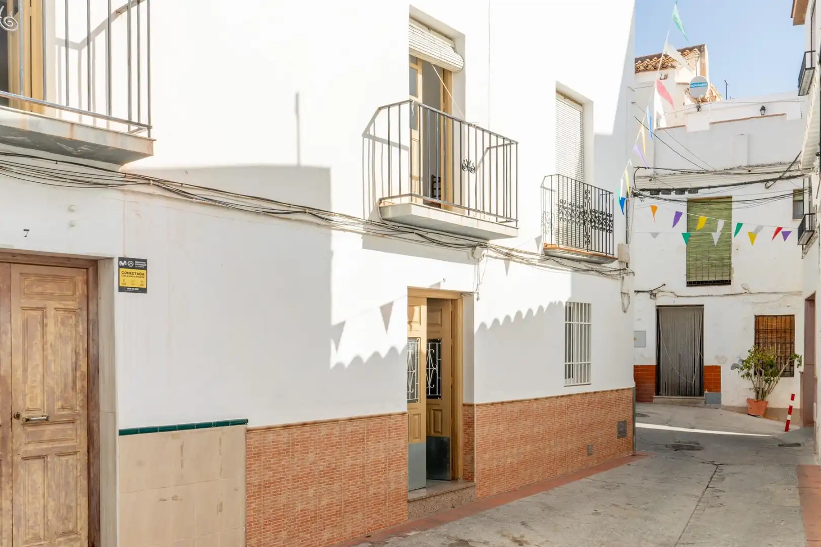 House with terrace for sale in Calle JARDINES