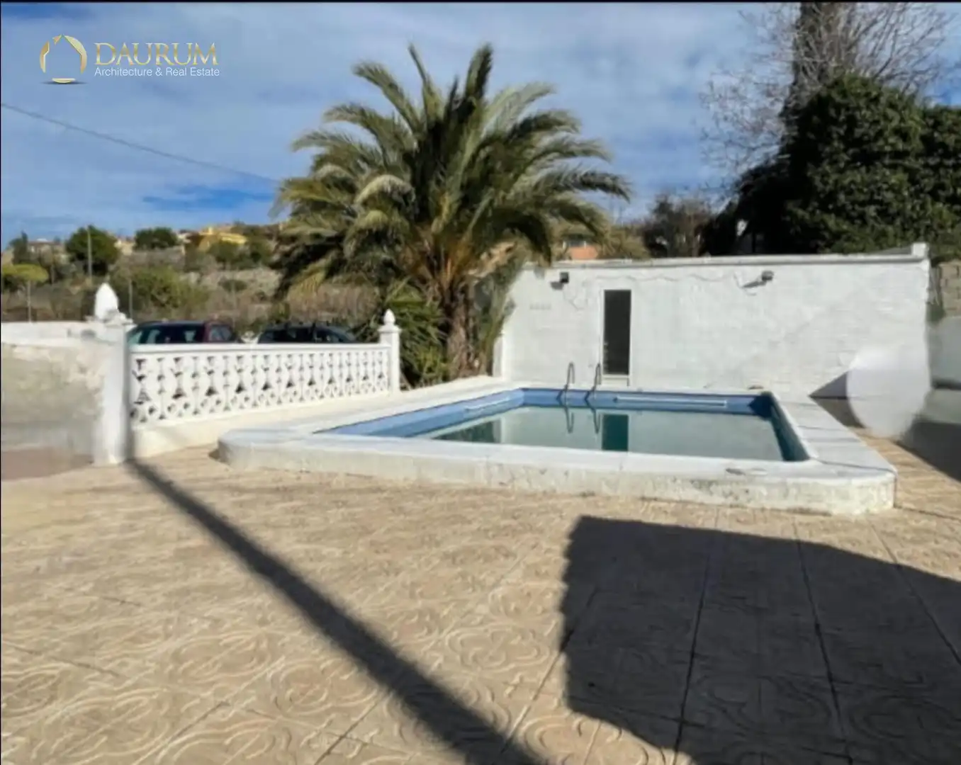 Vista exterior de Casa o xalet en venda en Elche / Elx amb Aire condicionat, Terrassa i Traster