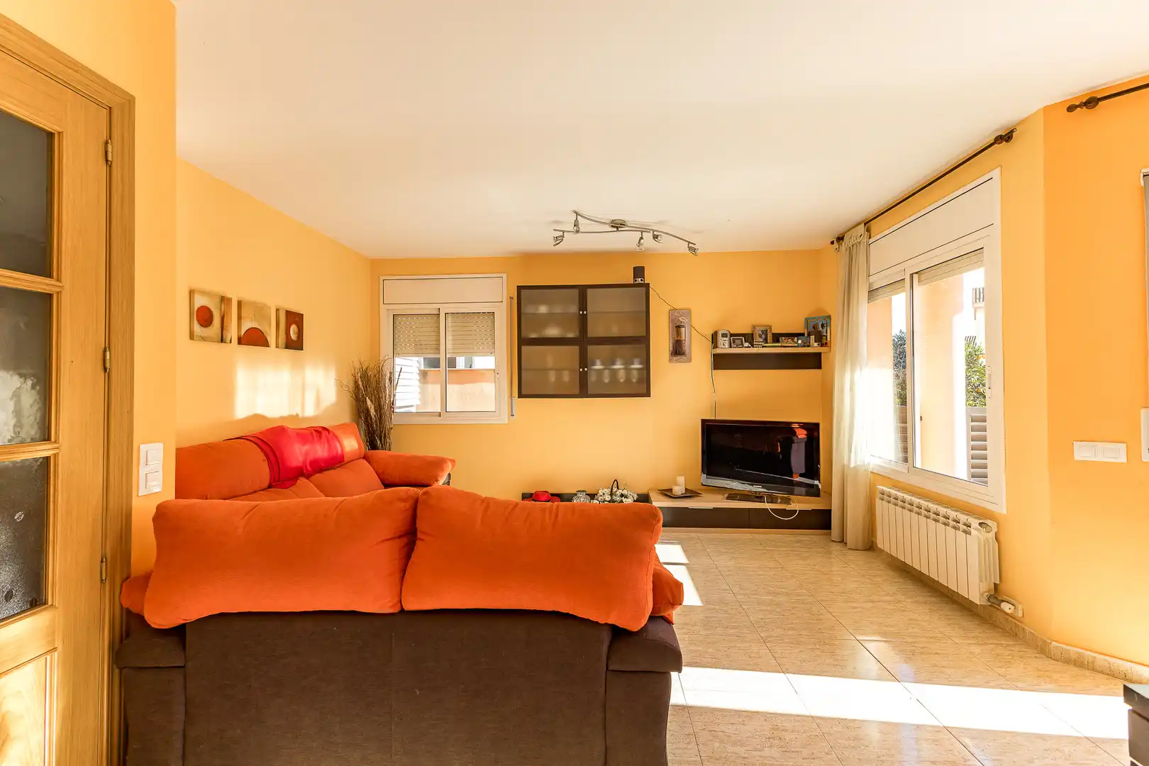 Sala d'estar de Apartament en venda en Sant Sadurní d'Anoia amb Calefacció, Jardí privat i Terrassa