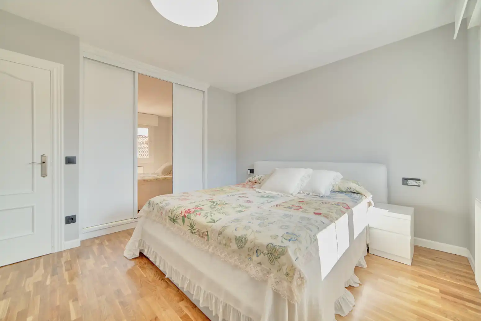Dormitori de Casa o xalet en venda en Valle de Egüés / Eguesibar amb Calefacció, Parquet i Terrassa
