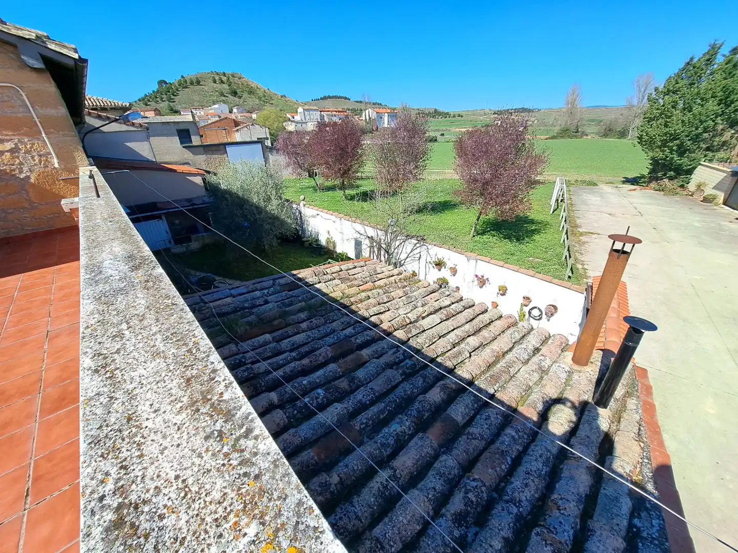 Terrassa de Casa adosada en venda en Baños de Rioja amb Calefacció, Jardí privat i Terrassa