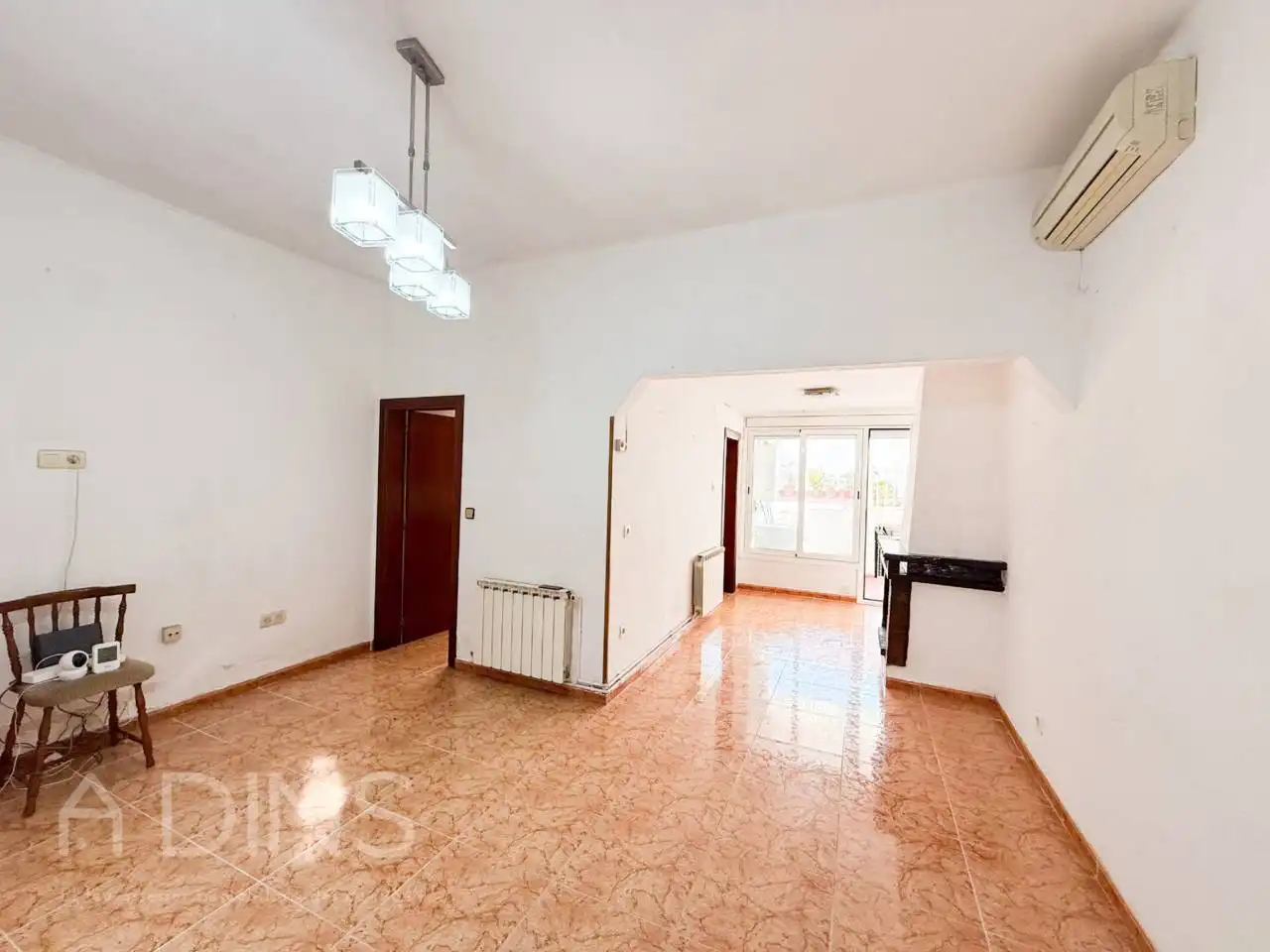 Sala d'estar de Casa o xalet en venda en Sabadell amb Calefacció i Terrassa
