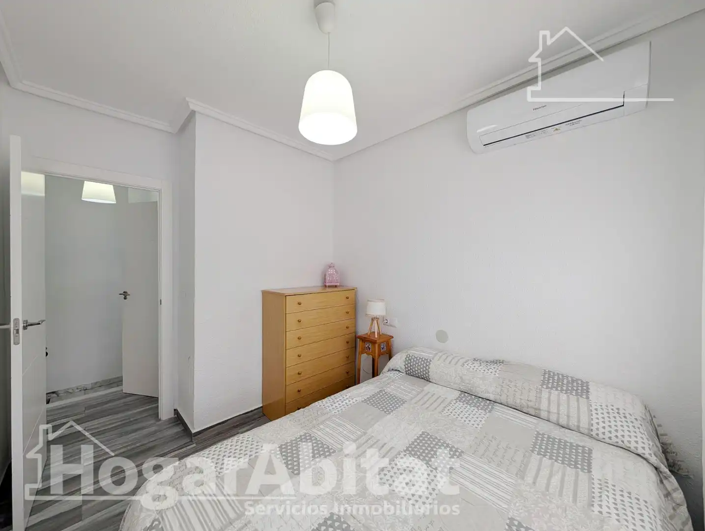 Dormitori de Casa o xalet en venda en Santa Pola amb Aire condicionat, Terrassa i Moblat