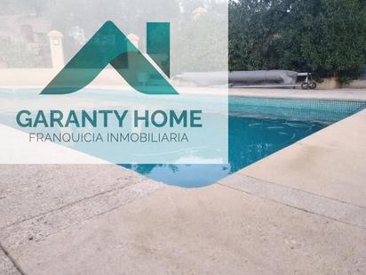 Vista exterior de Finca rústica en venda en Fuensanta de Martos amb Calefacció, Jardí privat i Terrassa