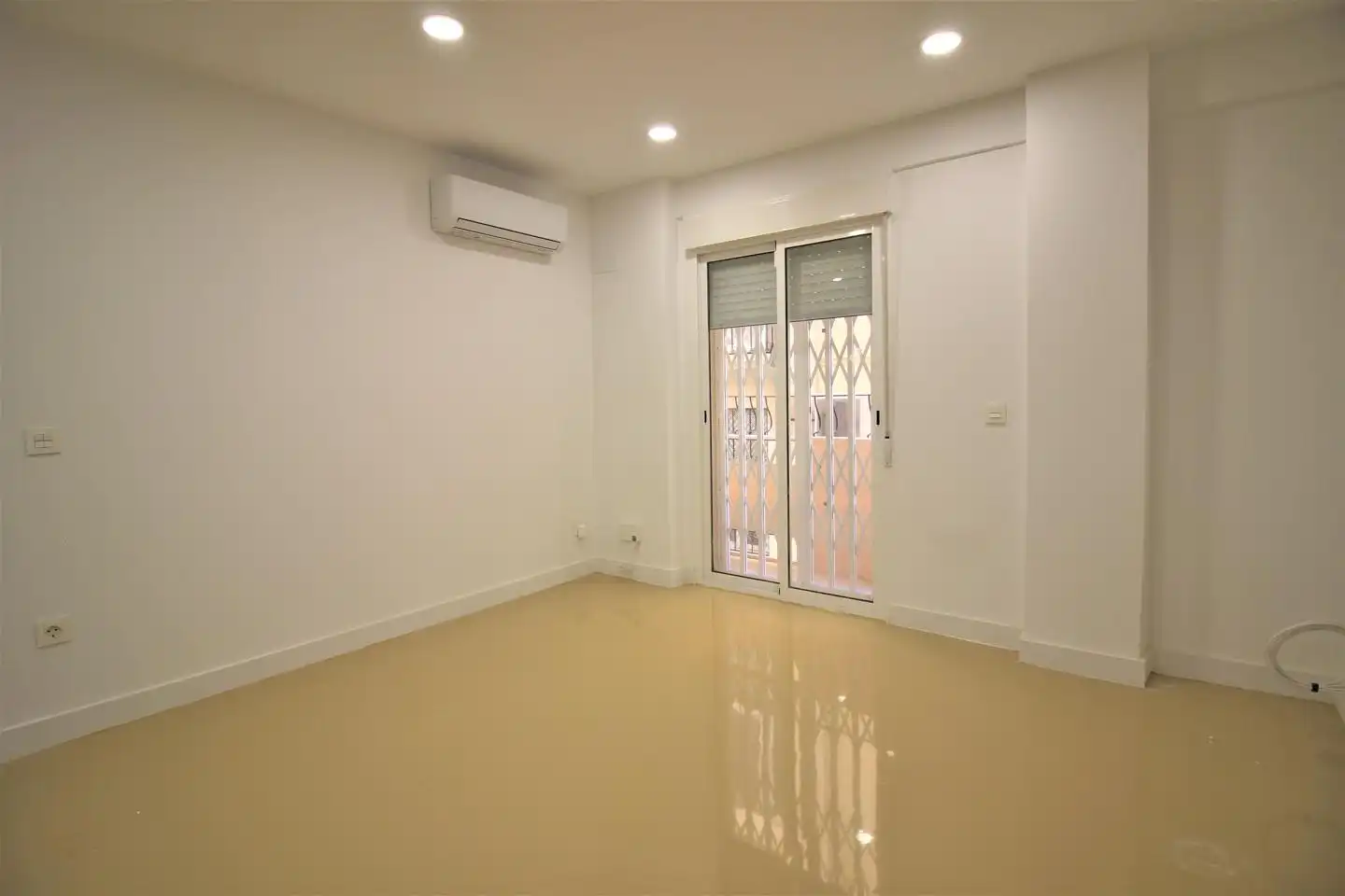 Piso de alquiler en Almería con Aire acondicionado