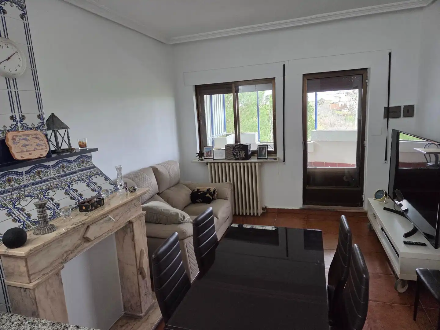 Sala d'estar de Casa o xalet en venda en Castellanos de Villiquera amb Calefacció