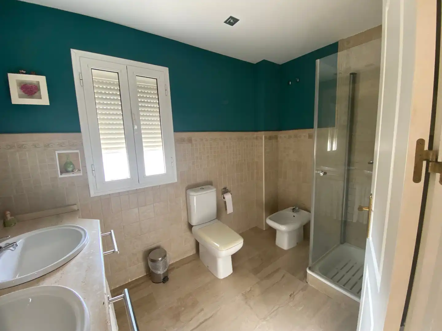 Baño de Casa o chalet en venta en Dos Hermanas con Aire acondicionado, Jardín privado y Terraza