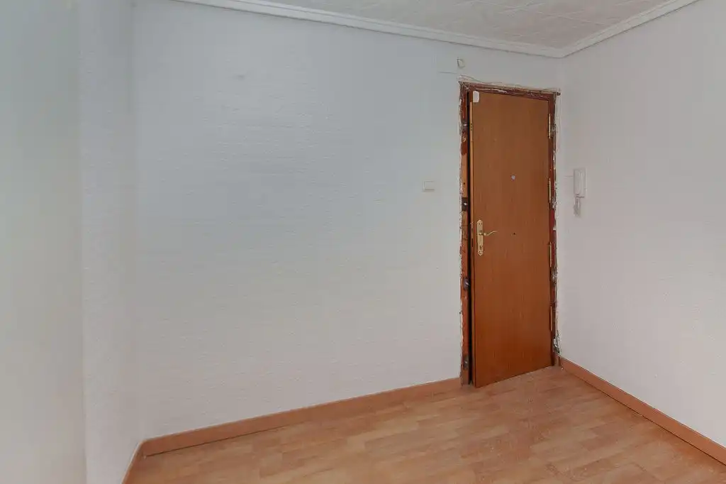 Piso en venta en Avenida de la Paz  