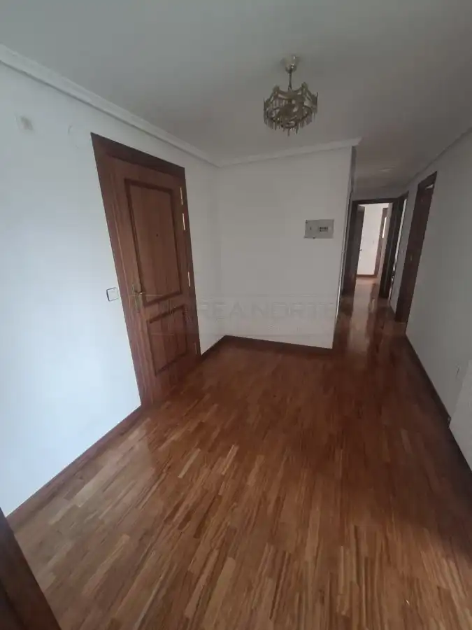 Flat for sale in Vitoria - Gasteiz  with Heating, Parquet flooring and Storage room