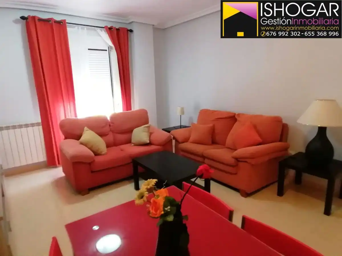 Wohnzimmer von Wohnung zur Miete in Valdepeñas mit Heizung und Balkon