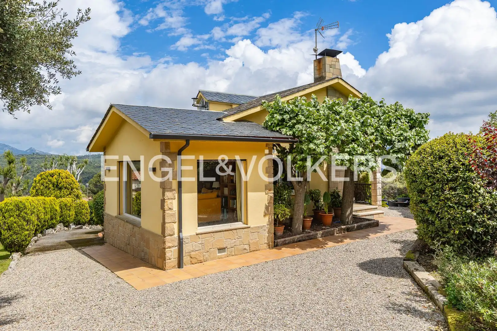 Vista exterior de Casa o chalet en venta en Sant Quirze Safaja con Calefacción, Jardín privado y Terraza