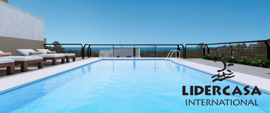 Piscina de Pis en venda en Marbella amb Jardí privat, Terrassa i Traster