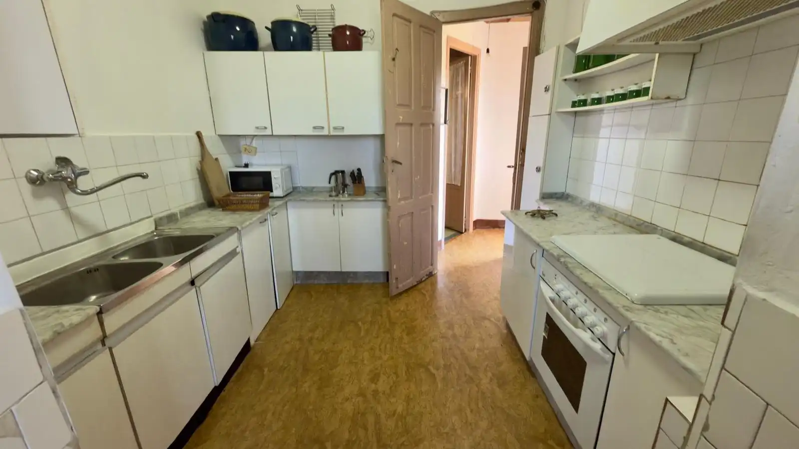 Cocina de Finca rústica en venta en Cenlle con Jardín privado, Terraza y Trastero