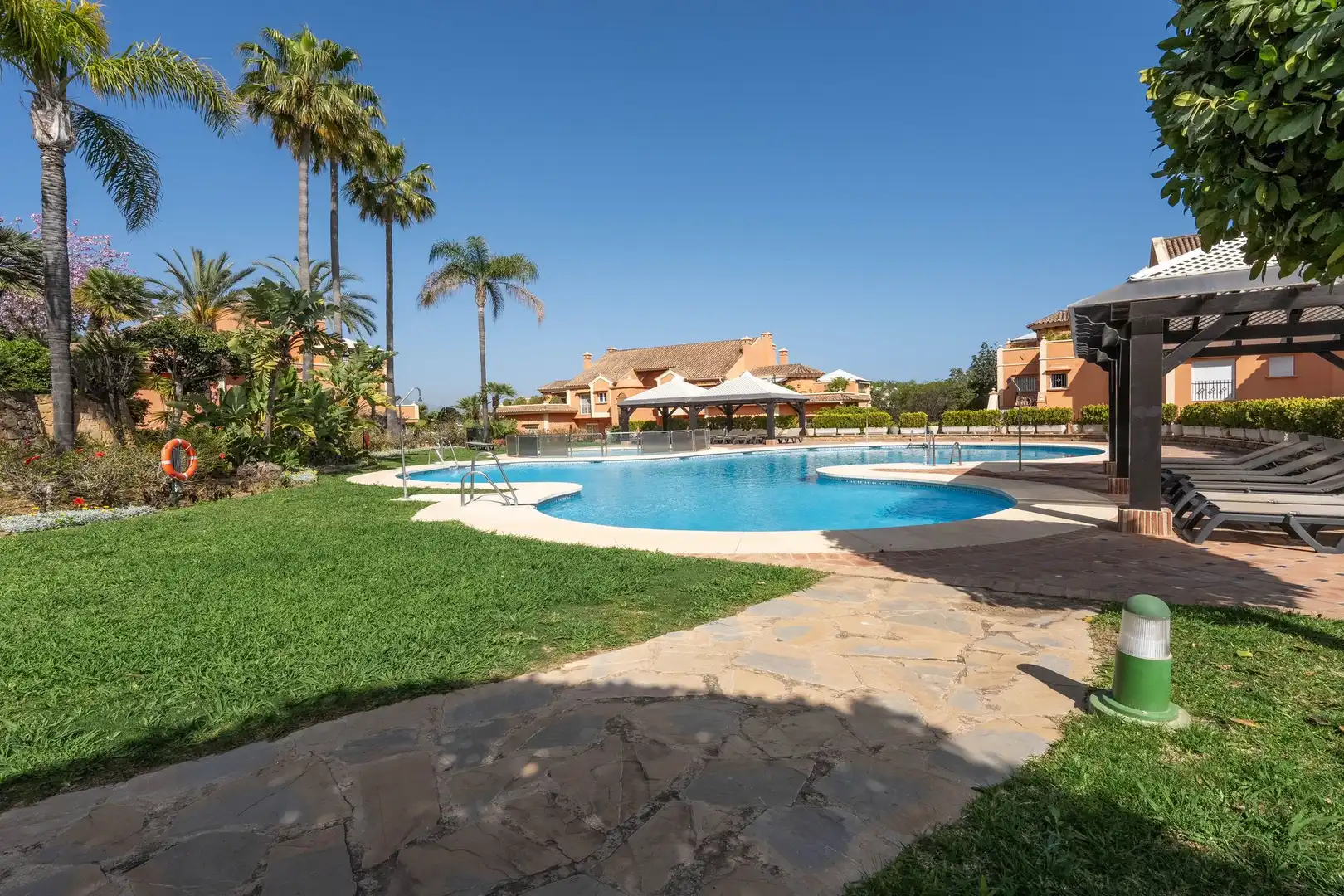Ático con terraza en venta en Nueva Andalucía, imagen 39