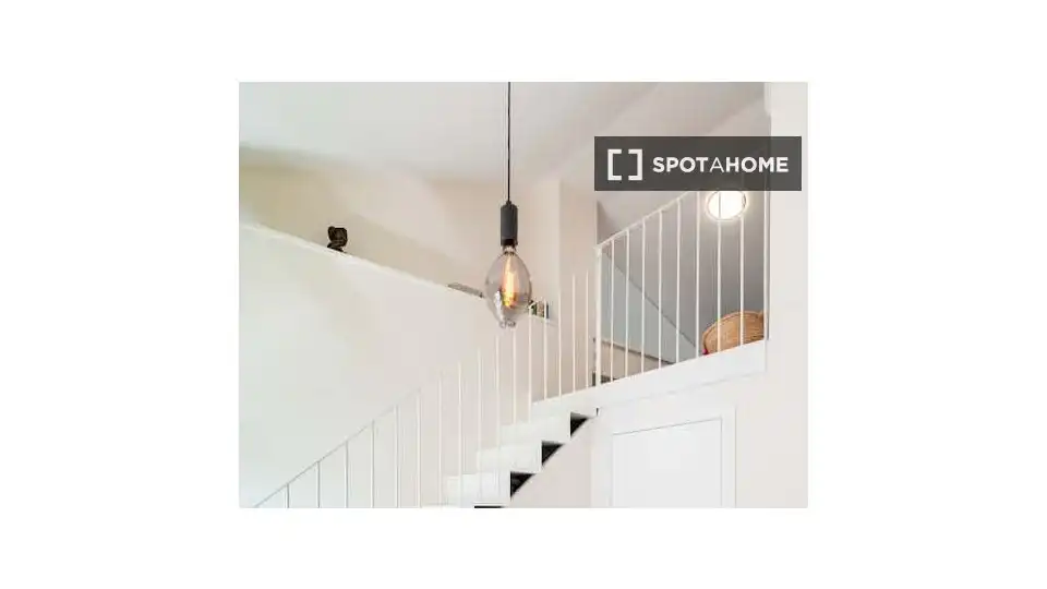 Apartament per a compartir en Sevilla amb Aire condicionat, Terrassa i Moblat