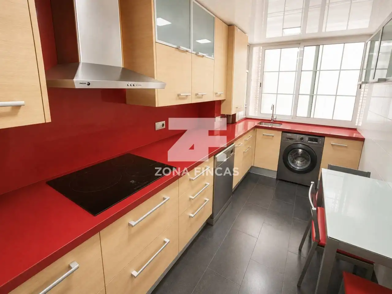 Kitchen of Flat for sale in Santa Coloma de Gramenet  with Air Conditioner, Heating and Parquet flooring