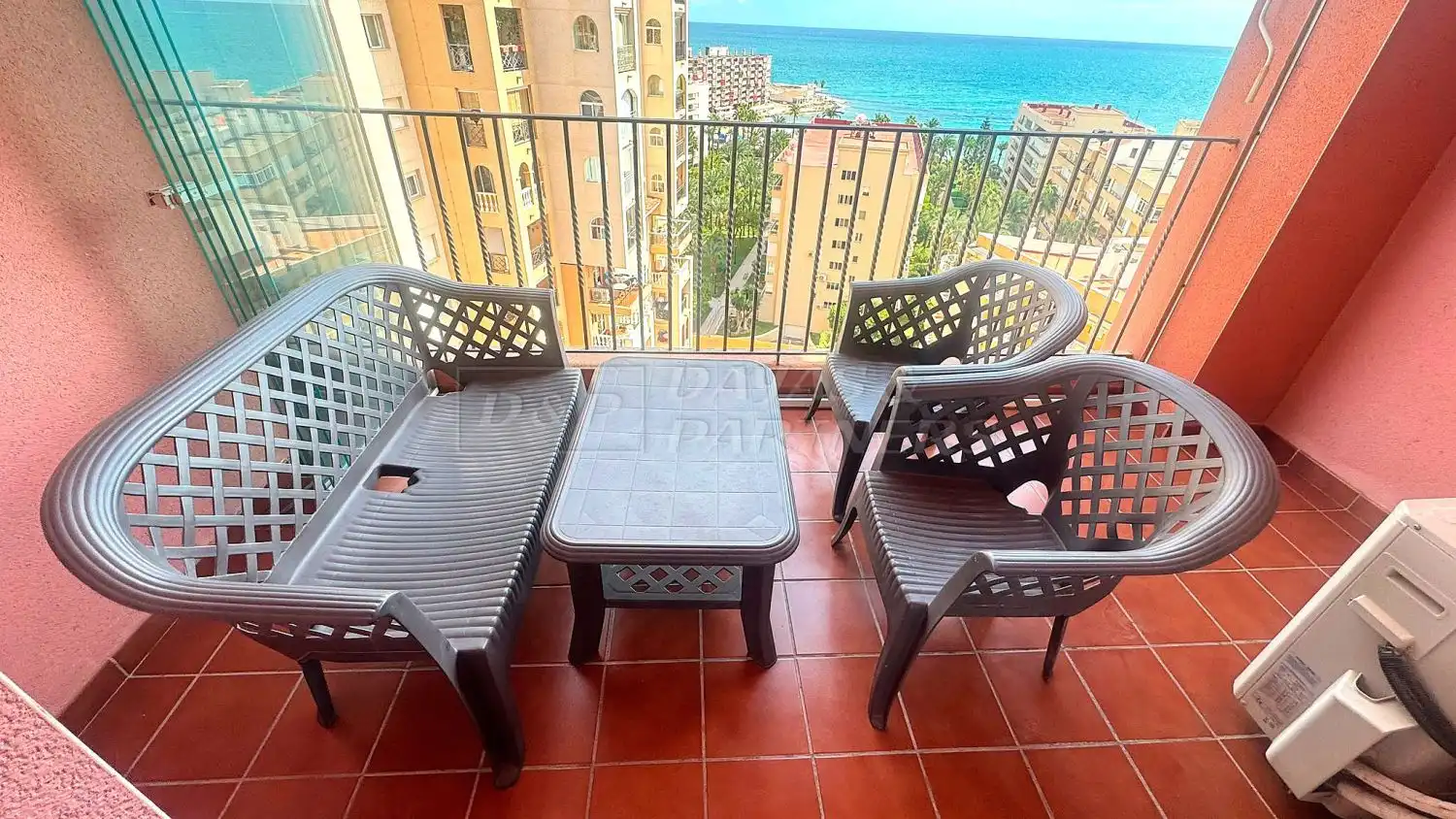 Piso con terraza en alquiler en Playa de los Locos, imagen 4