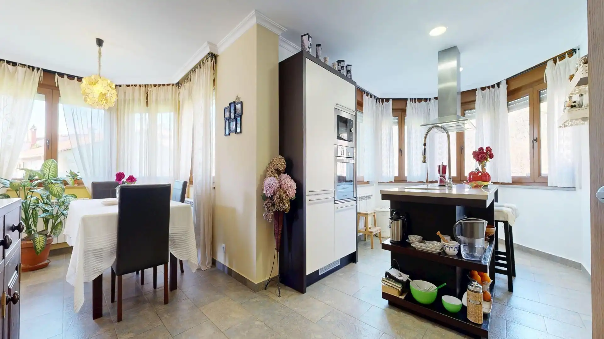 Kitchen of Houses for sale in Saro  with Heating, Private garden and Balcony