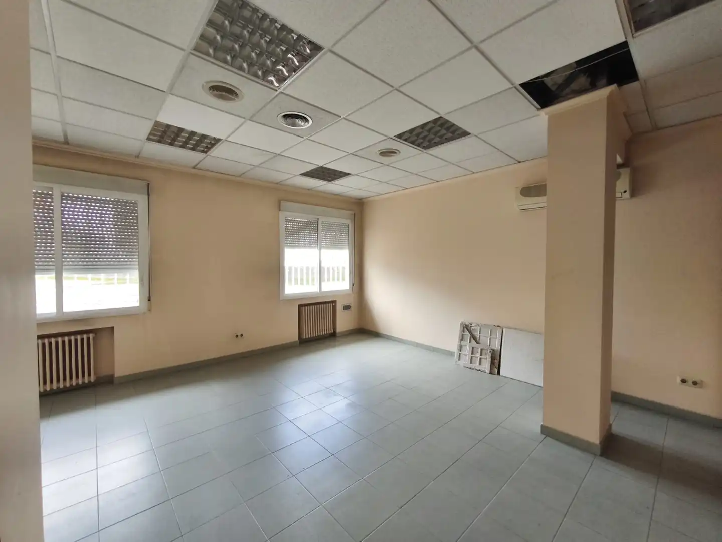 Flat for sale in Ourense Capital   with Air Conditioner and Parquet flooring