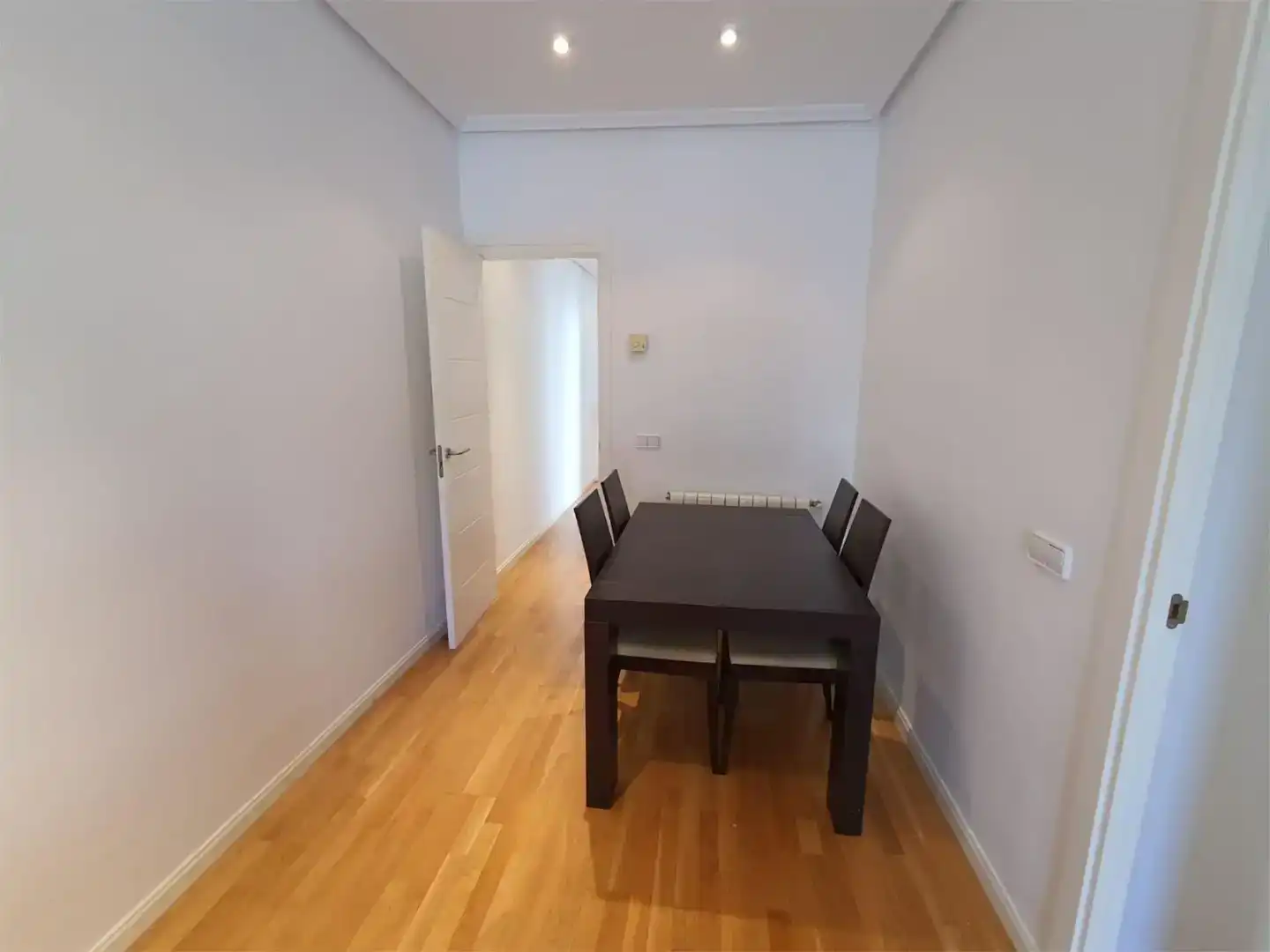 Esszimmer von Wohnung zur Miete in  Madrid Capital mit Klimaanlage und Balkon