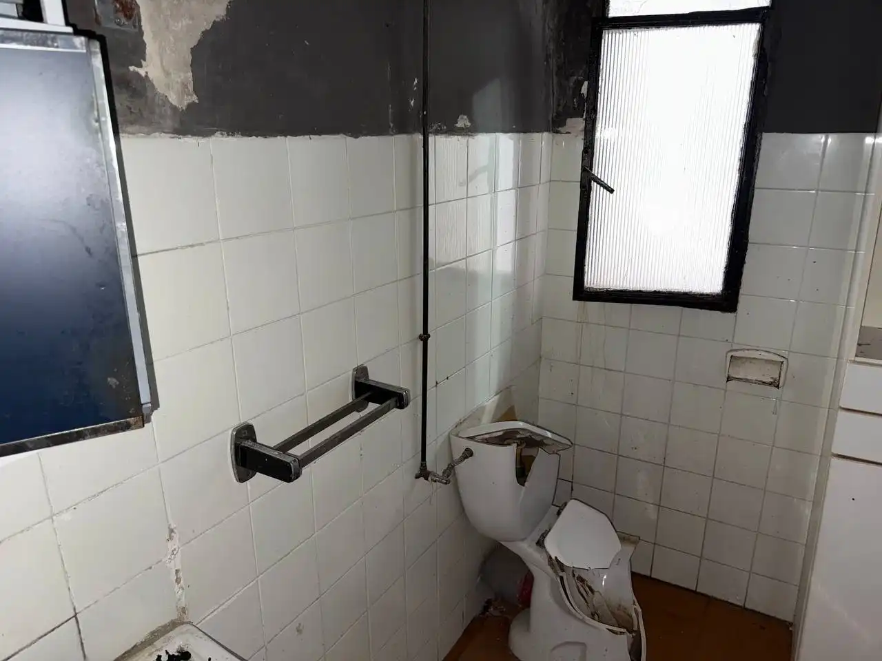 Bathroom of Houses for sale in Getafe