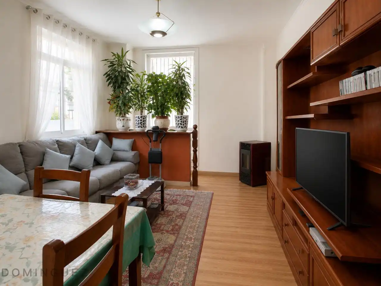 Sala de estar de Planta baja en venta en Vigo  con Calefacción y Amueblado