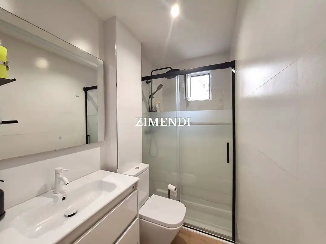 Bathroom of Flat for sale in Durango  with Heating, Storage room and Furnished