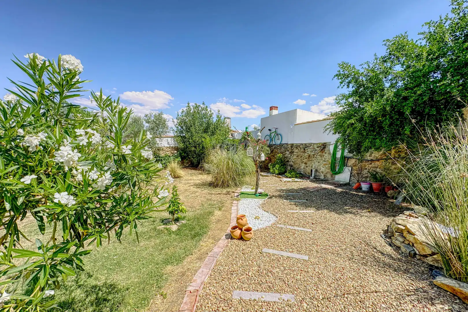 Garden of Country homes for sale in Granja de Torrehermosa  with Air Conditioner, Heating and Terrace