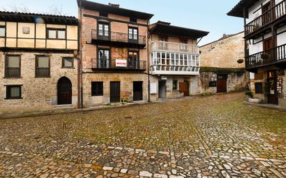 Exterior view of House or chalet for sale in Santillana del Mar  with Balcony