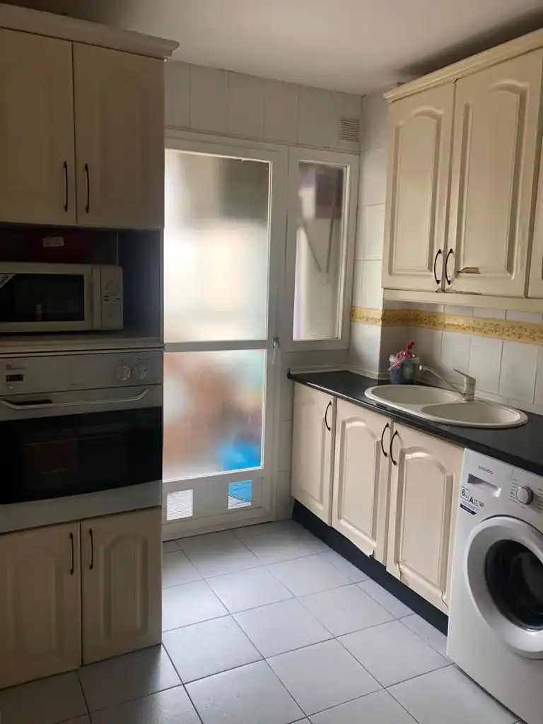 Flat for rent in Maria Auxiliadora - Barriada de Llera