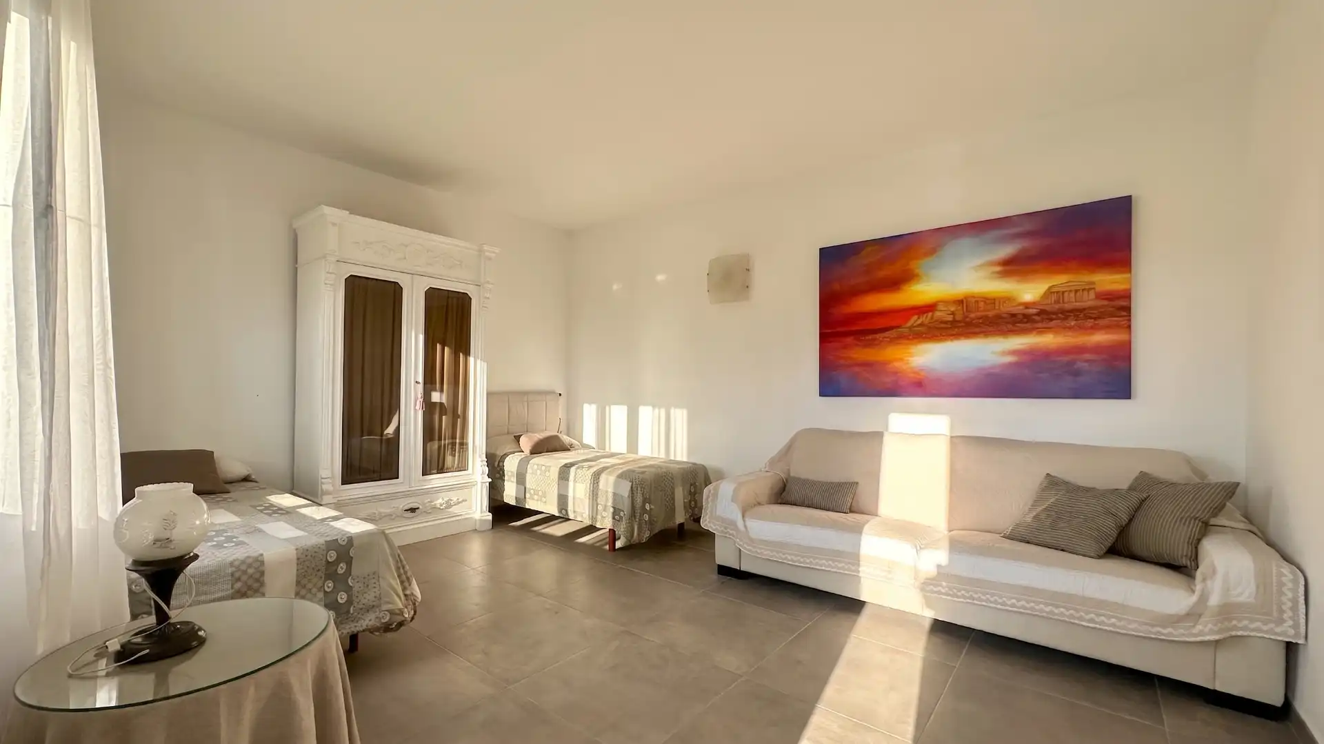 Sala d'estar de Casa o xalet en venda en Mont-roig del Camp amb Aire condicionat, Jardí privat i Terrassa