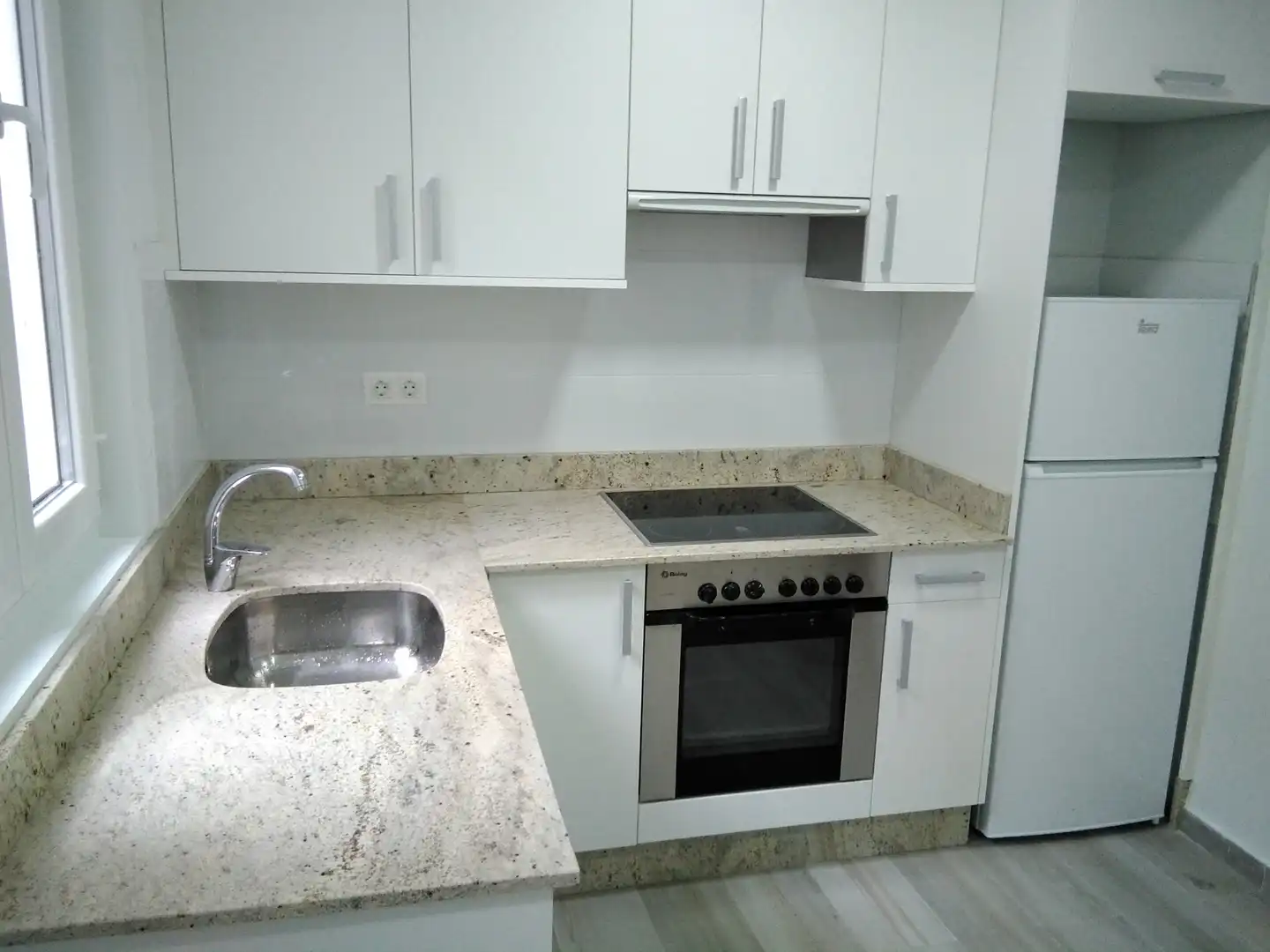 Küche von Wohnung zum Verkauf in Vigo  mit Heizung