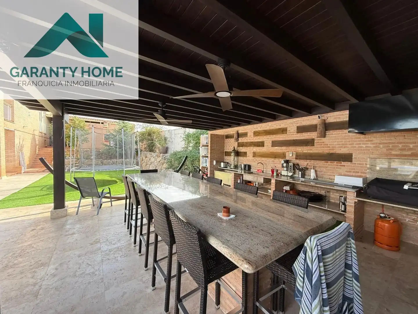 Terraza de Casa adosada en venta en Layos con Aire acondicionado, Calefacción y Jardín privado