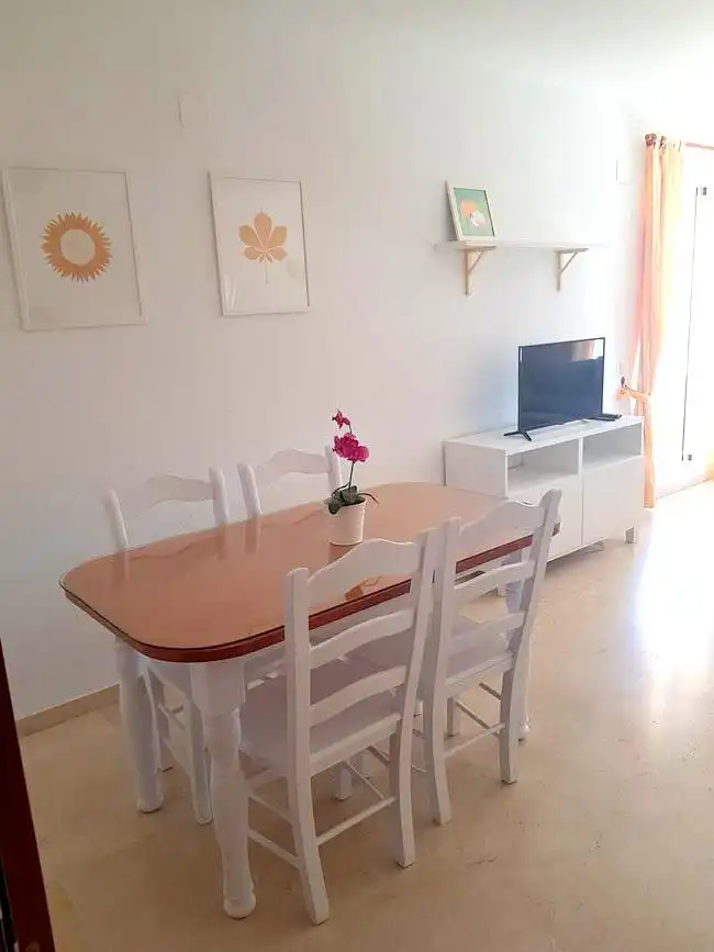 Comedor de Piso de alquiler en Málaga con Jardín privado, Terraza y Amueblado