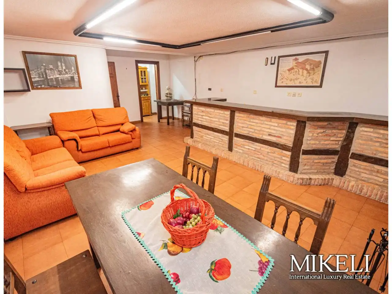 Sala de estar de Casa o chalet en venta en Santillana del Mar con Calefacción, Jardín privado y Parquet
