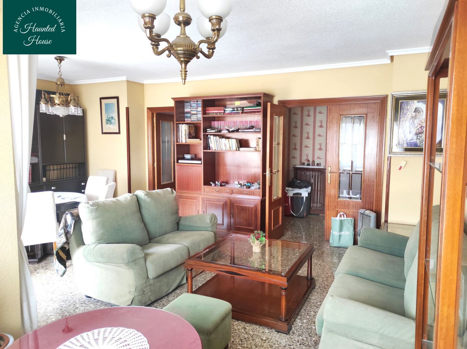 Sala d'estar de Pis en venda en  Albacete Capital amb Calefacció, Terrassa i Balcó