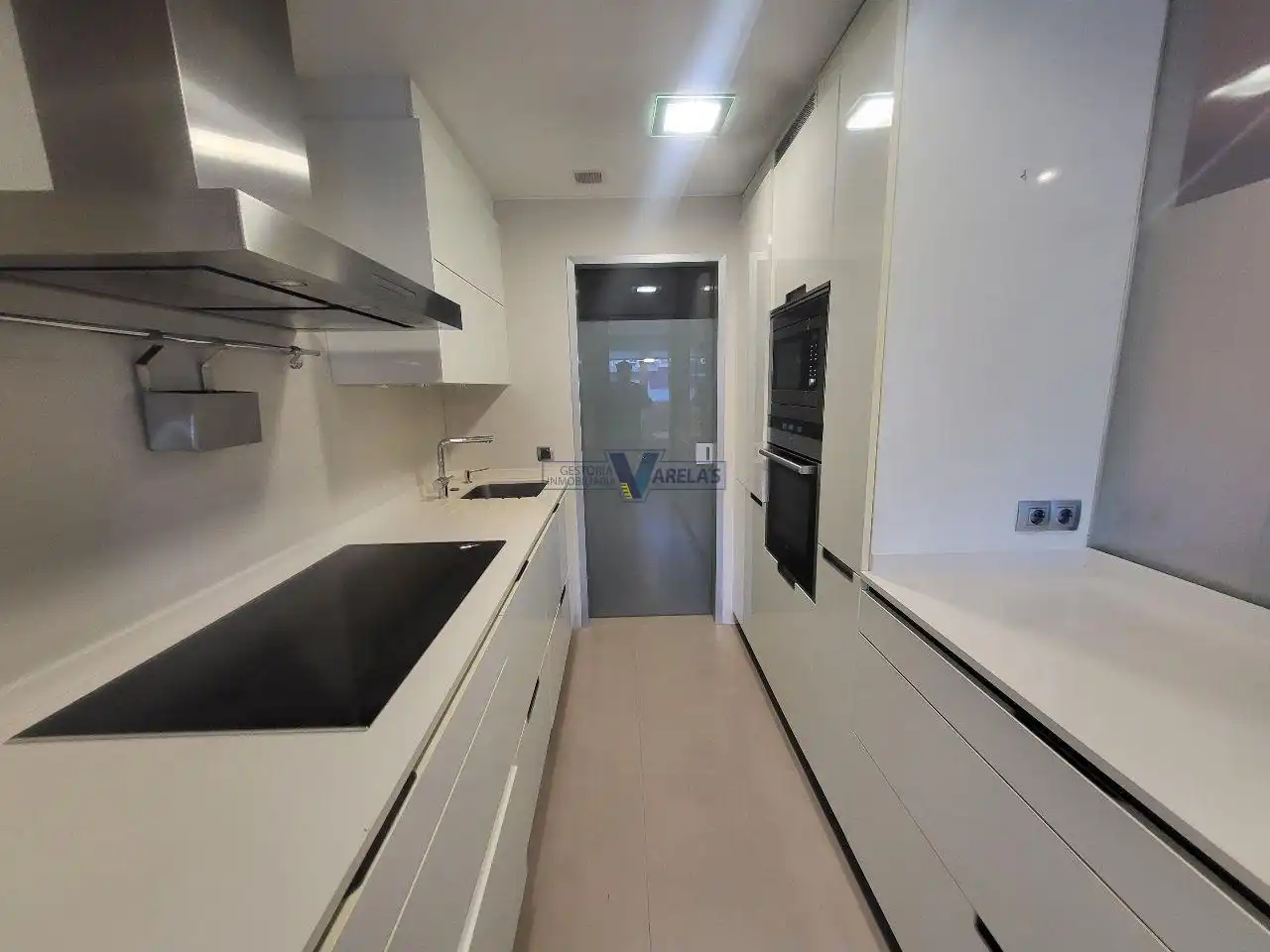 Küche von Maisonette zum Verkauf in Ourense Capital  mit Heizung, Terrasse und Haustechnik