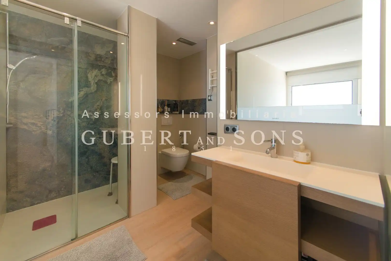 Baño de Piso en venta en Palamós con Aire acondicionado, Calefacción y Terraza