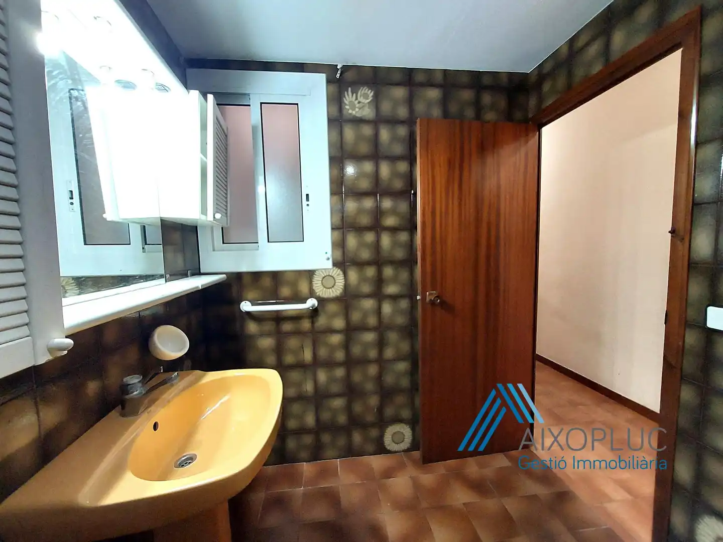 Badezimmer von Wohnung zur Miete in Sant Martí Sarroca