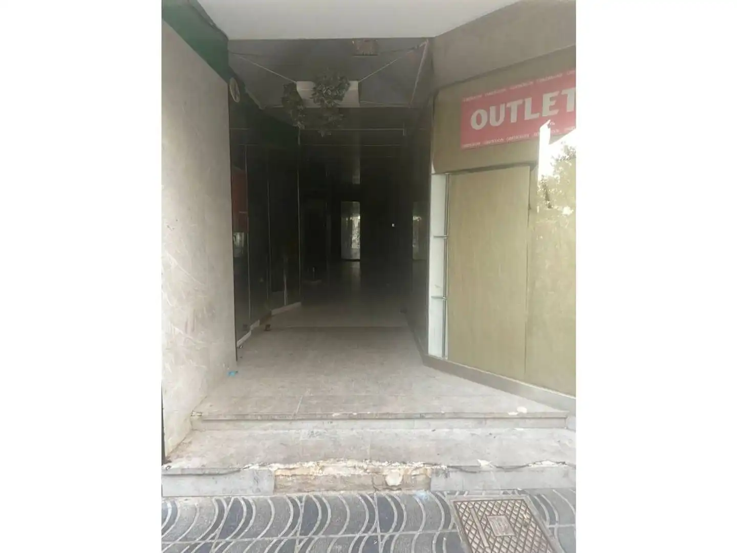 Business premises for sale in Calle de Mossèn Joan Batalla, imagen 2
