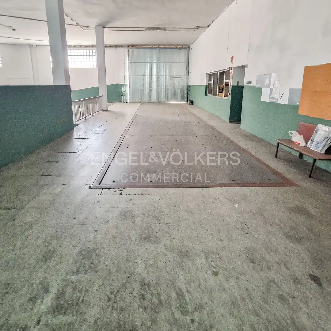 Nau industrial de lloguer en Sant Boi de Llobregat